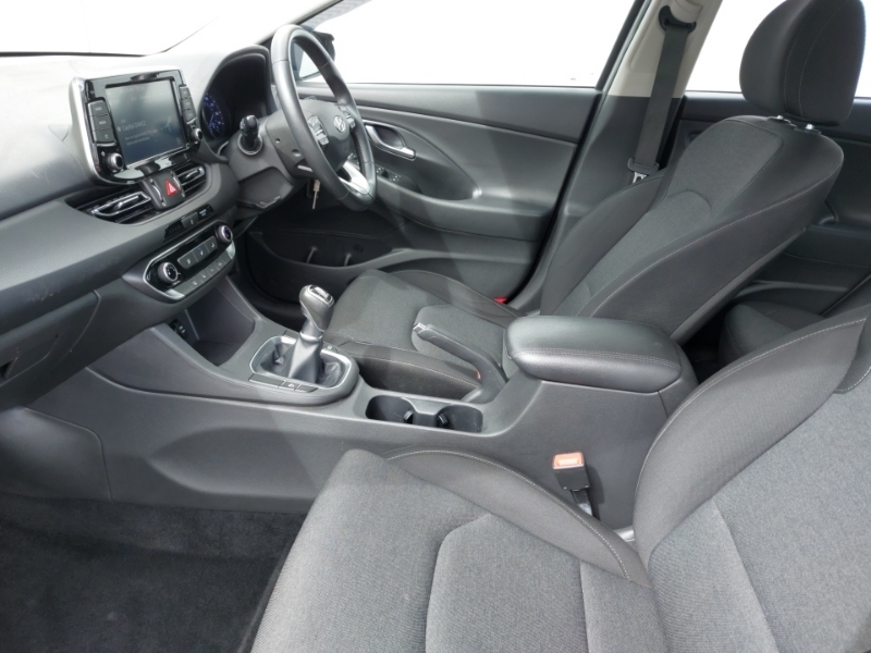 Hyundai I30 1.0T Gdi Se Connect Silver #5