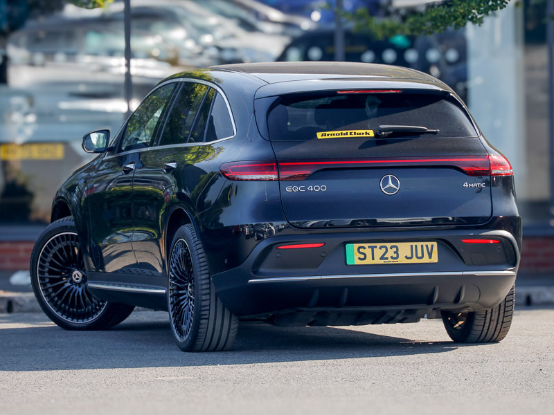 Mercedes-Benz EQC Eqc 400 300Kw Amg Line Premium Plus 80Kwh ST23JUV Black #2