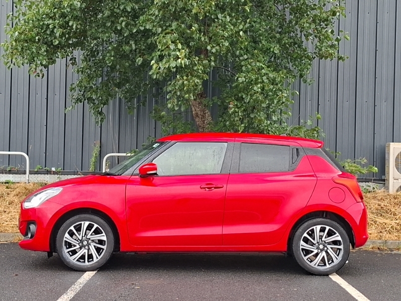 Suzuki Swift 1.2 Dualjet 83 12V Hybrid Sz5 Red #4