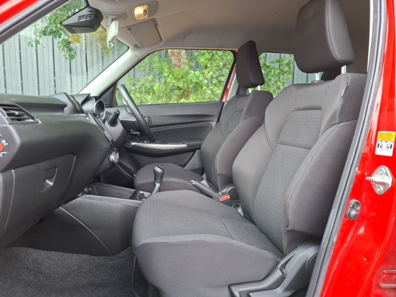 Suzuki Swift 1.2 Dualjet 83 12V Hybrid Sz5 Red #5
