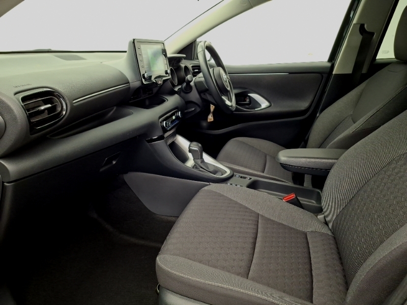 Toyota Yaris 1.5 Hybrid Design Cvt Nav YB23WGZ Black #5