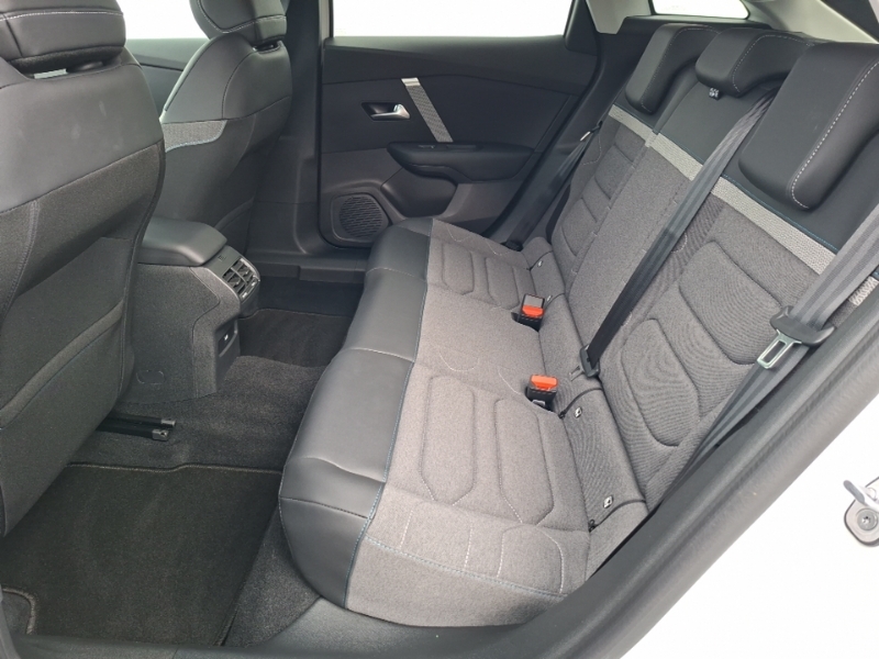 Citroen C4 1.2 Puretech 130 C-series Edition White #6