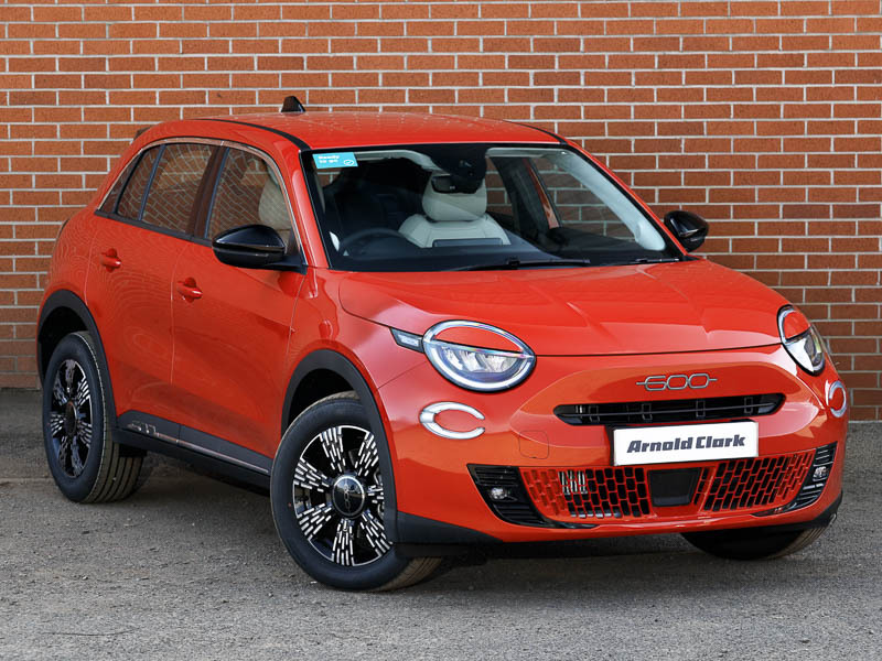 Fiat 600 1.2 Hybrid 48V Edct-6 Orange
