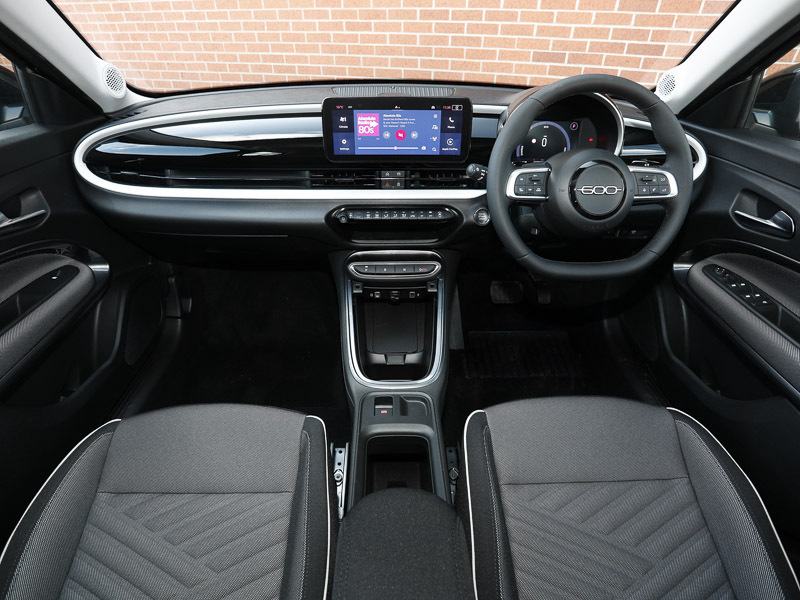 Fiat 600 1.2 Hybrid 48V Edct-6 Black #3