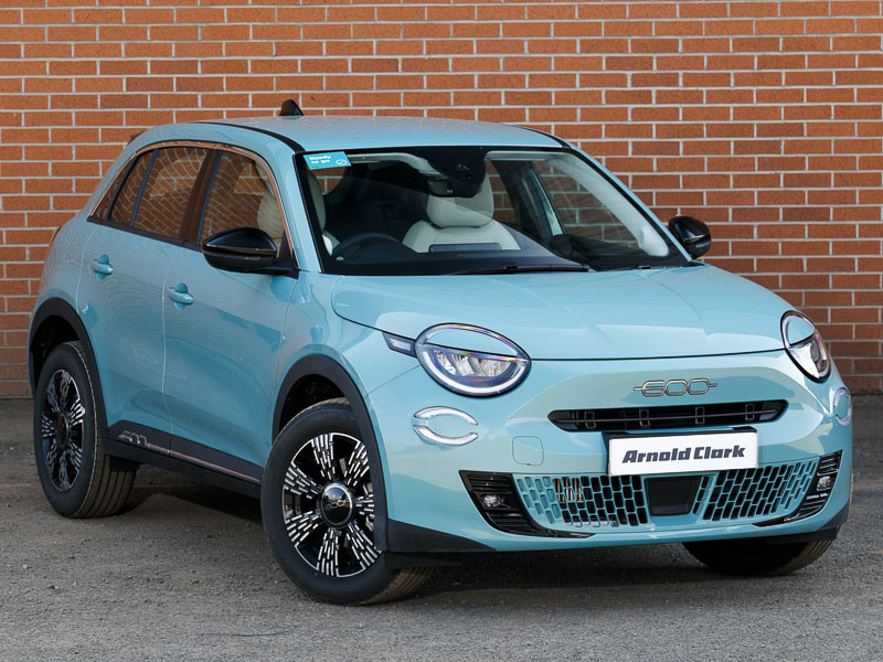 Fiat 600 1.2 Hybrid 48V Edct-6 Blue