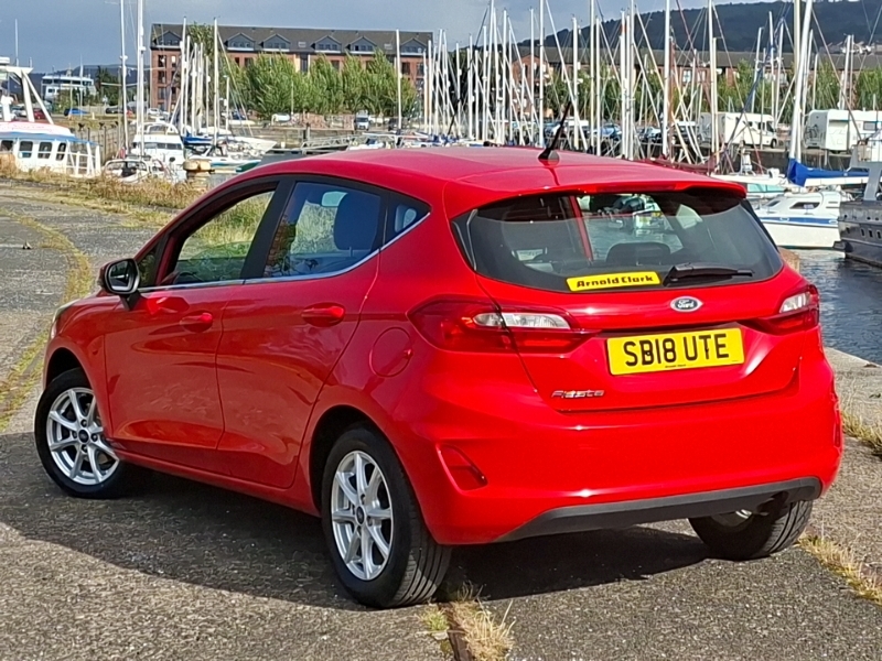 Ford Fiesta 1.1 Zetec Red #2