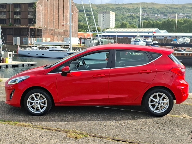 Ford Fiesta 1.1 Zetec Red #4