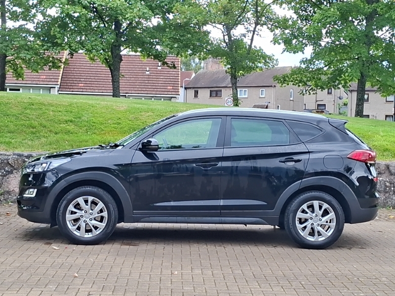 Hyundai Tucson 1.6 Tgdi 177 Se Nav 2Wd EA21CZU Black #4