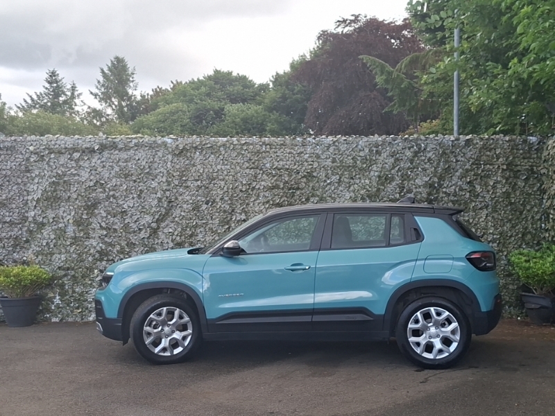 Jeep Avenger 1.2 E-hybrid Altitude Dct Black #4