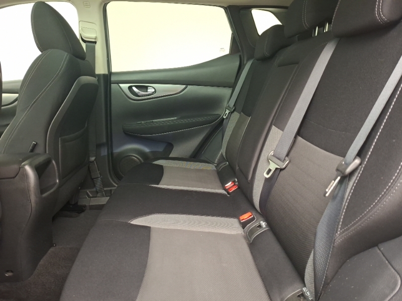 Nissan Qashqai 1.5 Dci N-connecta YE67MFX Grey #6