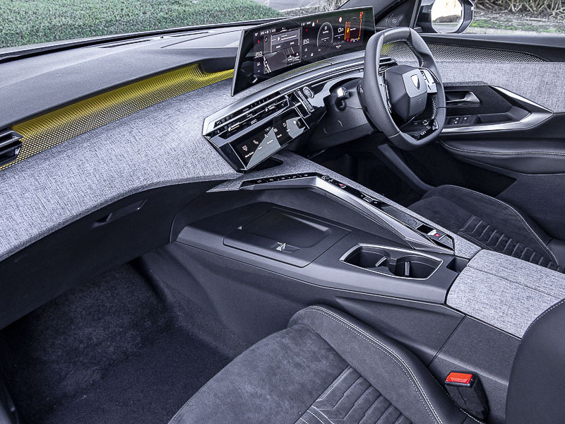 Peugeot 3008 1.2 Hybrid 145 Gt E-dsc6 Grey #5