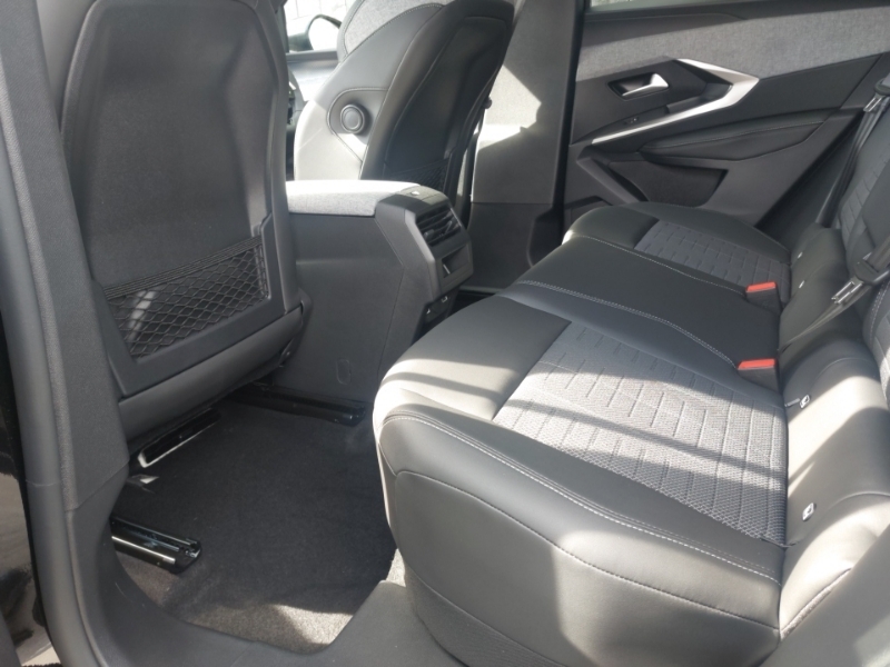Peugeot 3008 1.2 Hybrid 145 Gt E-dsc6 Black #6