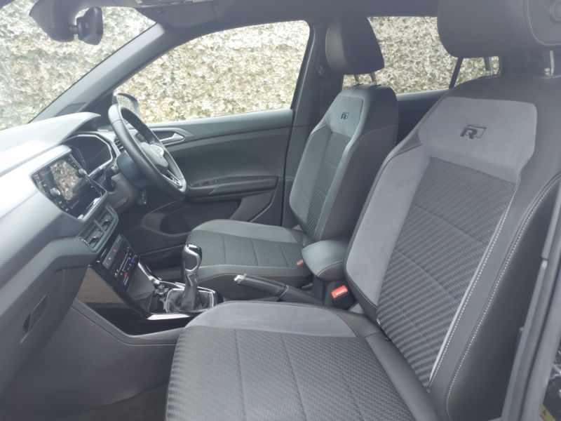 Volkswagen T-Cross 1.0 Tsi 110 R-line DA72FNV Black #5