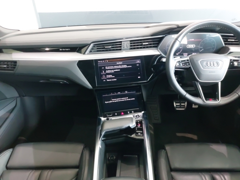 Audi Q8 e tron 300Kw 55 Quattro 114Kwh S Line Blue #3