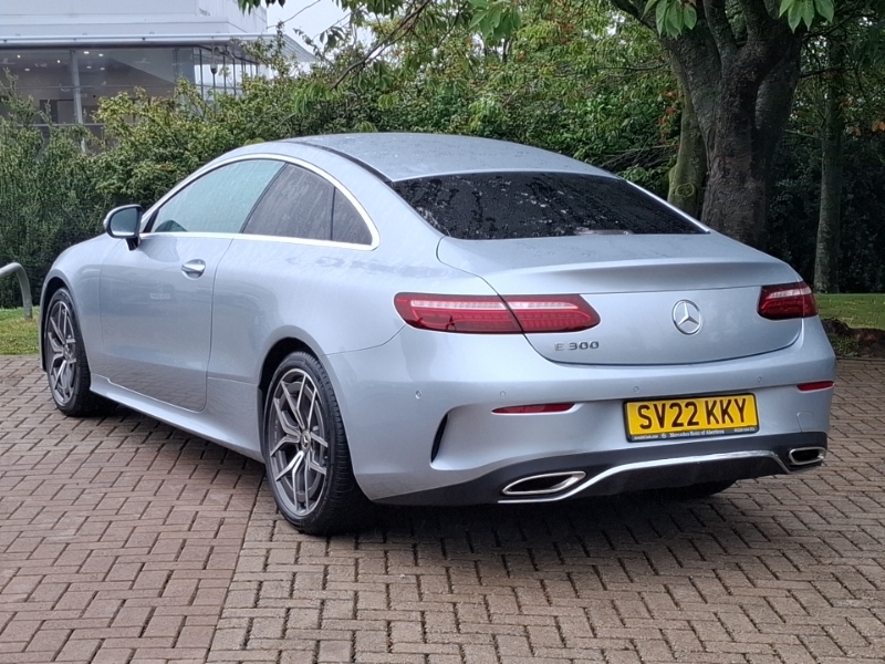 Mercedes-Benz E Class E300 Amg Line Premium 9G-tronic Silver #2