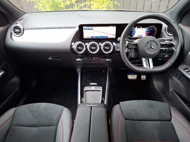 Mercedes-Benz GLA Class Gla 200 Amg Line Executive Grey #3