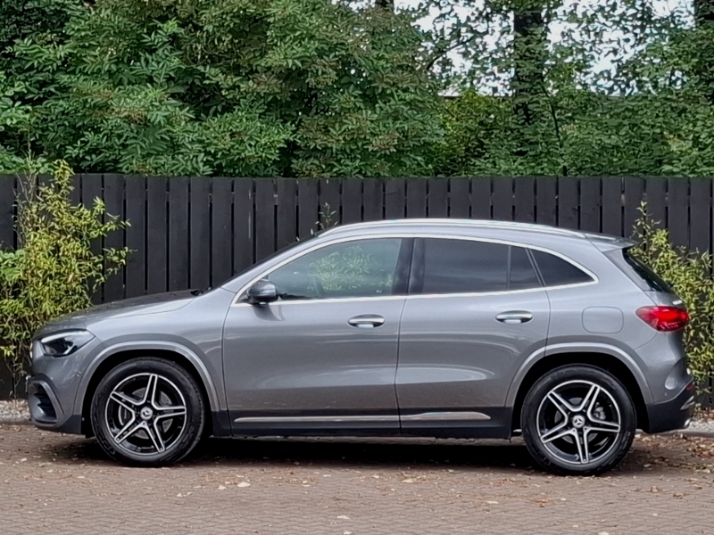 Mercedes-Benz GLA Class Gla 200 Amg Line Executive Grey #4
