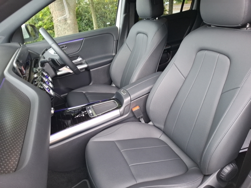Mercedes-Benz EQA Eqa 250 140Kw Sport Executive 70.5Kwh White #5