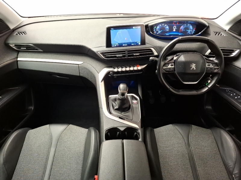 Peugeot 3008 1.5 Bluehdi Allure SG69EFF Red #3