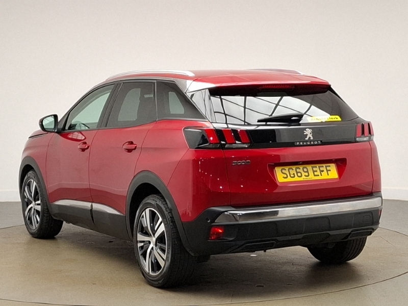 Peugeot 3008 1.5 Bluehdi Allure SG69EFF Red #2