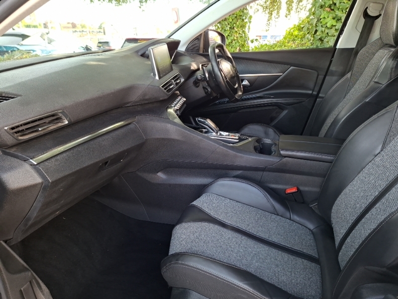 Peugeot 3008 1.6 Bluehdi 120 Allure Eat6 DF17UBD Black #5