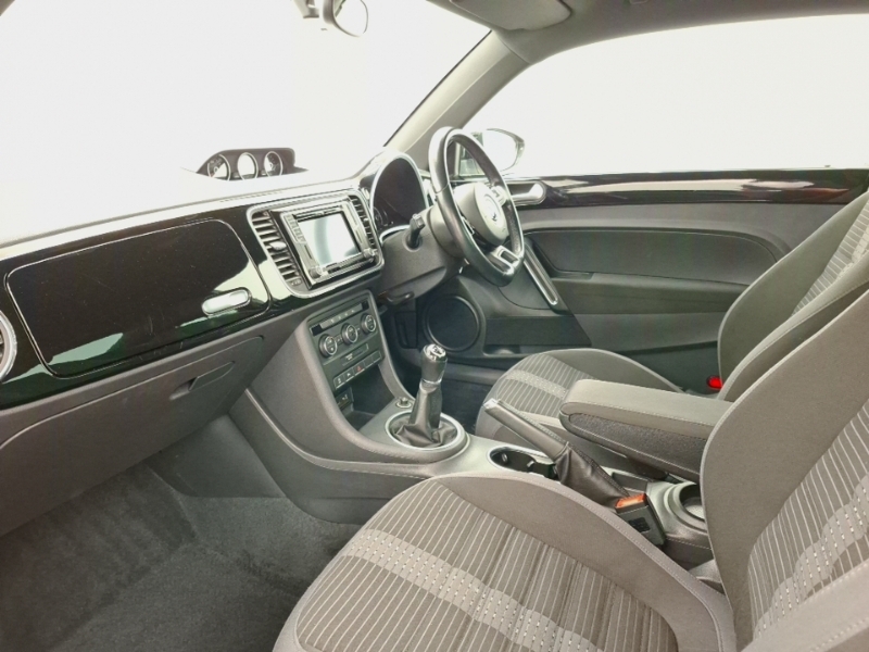 Volkswagen Beetle 2.0 Tsi 220 Sport White #5