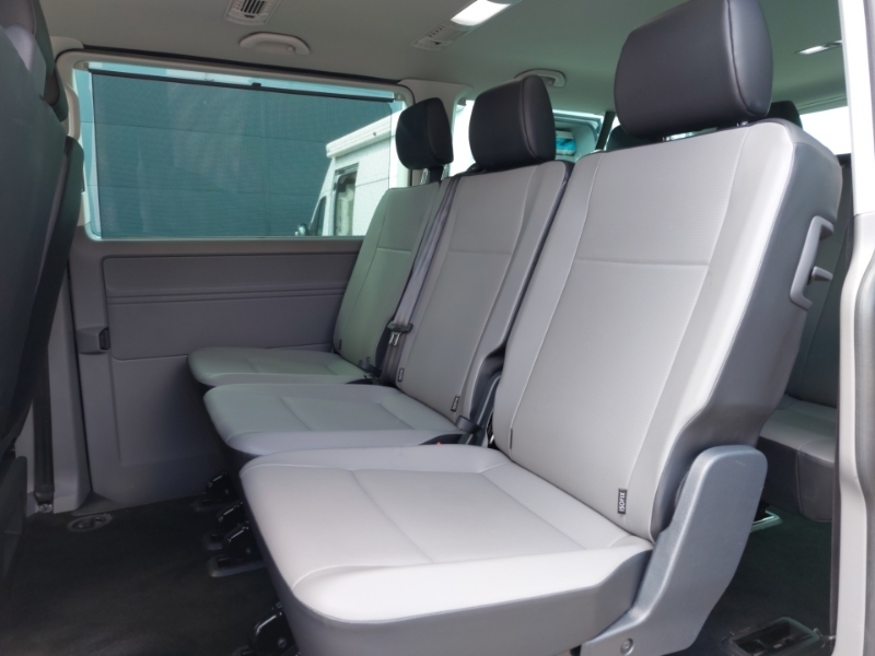 Volkswagen Transporter Shuttle 2.0 Tdi 150Ps Se Minibus Black #6
