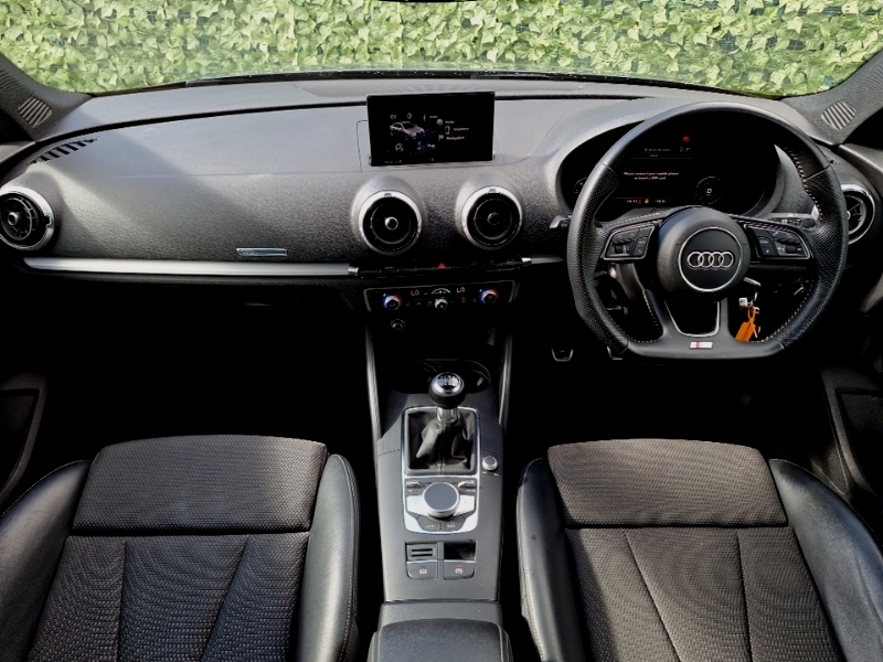 Audi A3 30 Tdi 116 Black Edition Grey #4