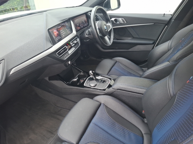 BMW 1 Series 118I 136 M Sport Step SP71ZLV White #5