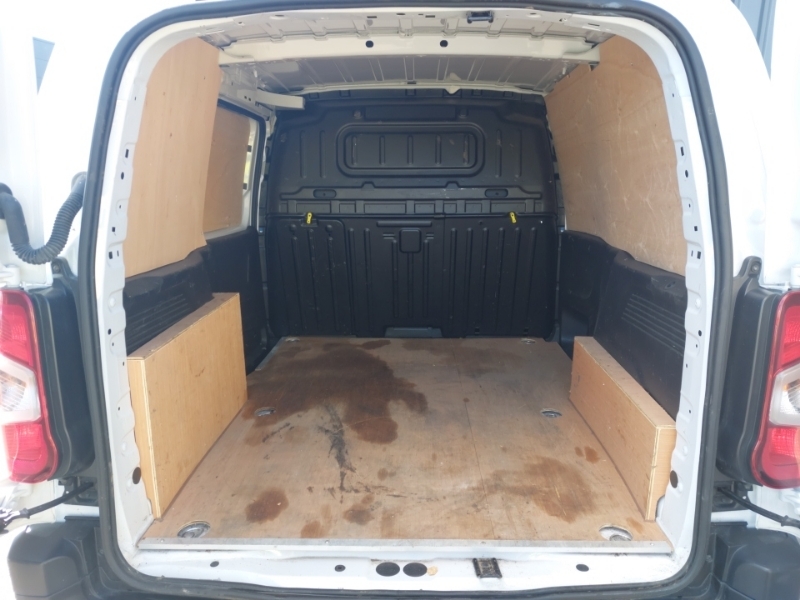 Citroen Berlingo 1.5 Bluehdi 100Ps Van Driver White #18