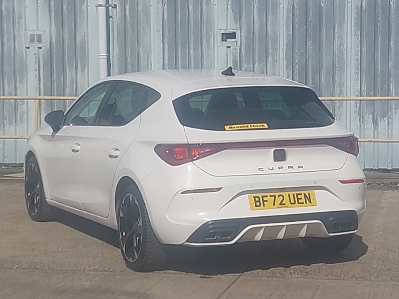 Cupra Leon 1.4 Ehybrid 12.8Kwh Vz2 Estate Plug-in White #2