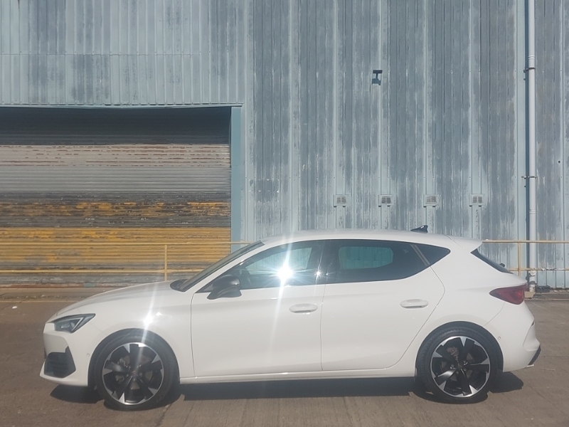 Cupra Leon 1.4 Ehybrid 12.8Kwh Vz2 Estate Plug-in White #4