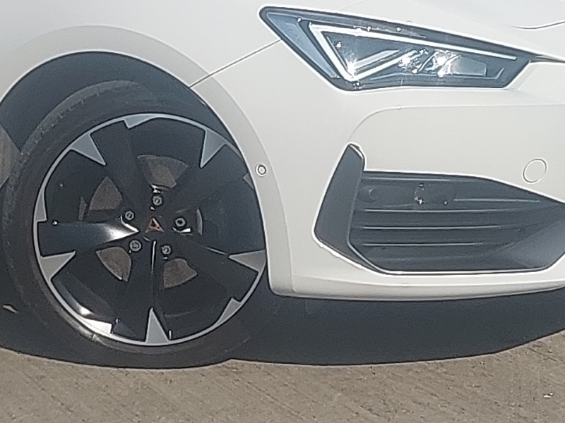 Cupra Leon 1.4 Ehybrid 12.8Kwh Vz2 Estate Plug-in White #20