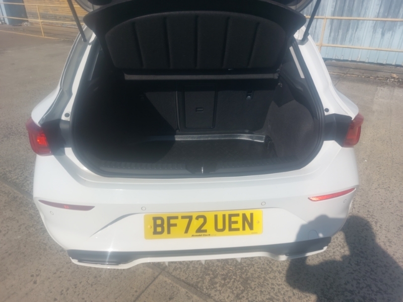 Cupra Leon 1.4 Ehybrid 12.8Kwh Vz2 Estate Plug-in White #18