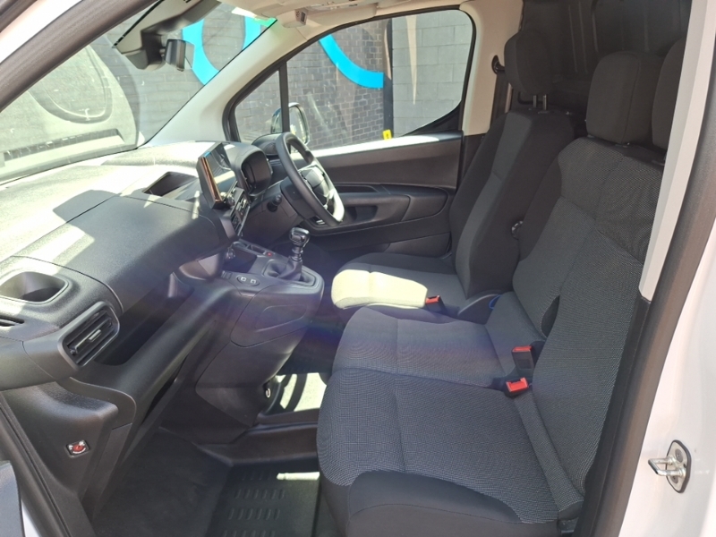 Fiat Doblo 1.5 Multijet 100 H1 Van Primo White #5