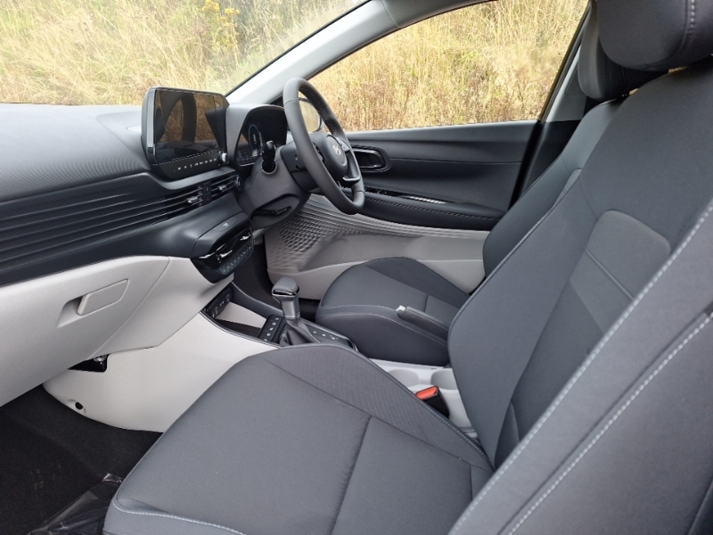 Hyundai Bayon 1.0 Tgdi 90 Tech Line Dct Black #5