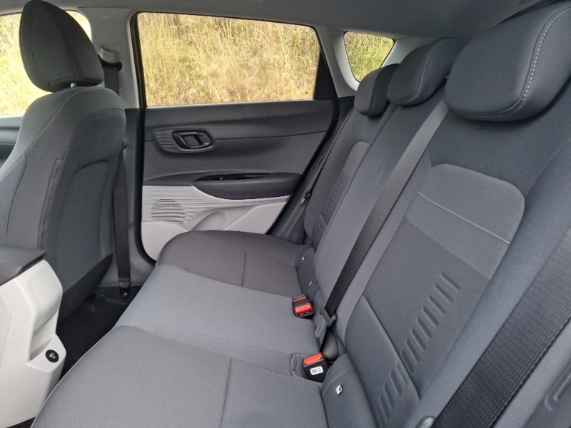 Hyundai Bayon 1.0 Tgdi 90 Tech Line Dct Black #6