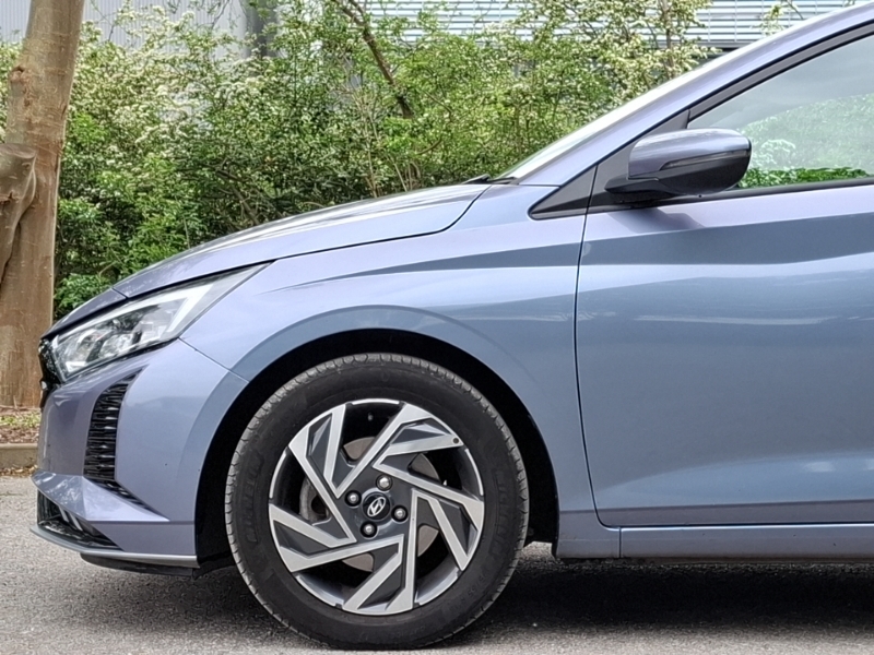 Hyundai I20 1.0T Gdi Advance Dct White #19