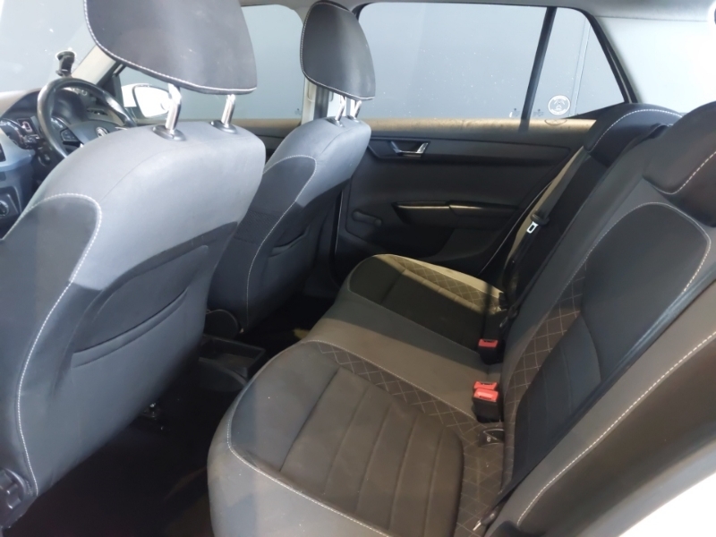 Skoda Fabia 1.0 Mpi 75 Se White #5
