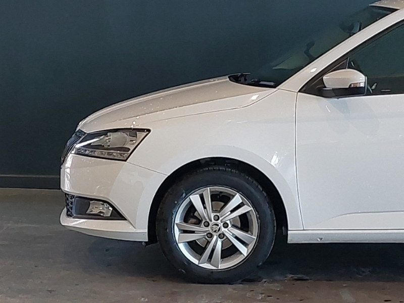 Skoda Fabia 1.0 Mpi Colour Edition Green #17