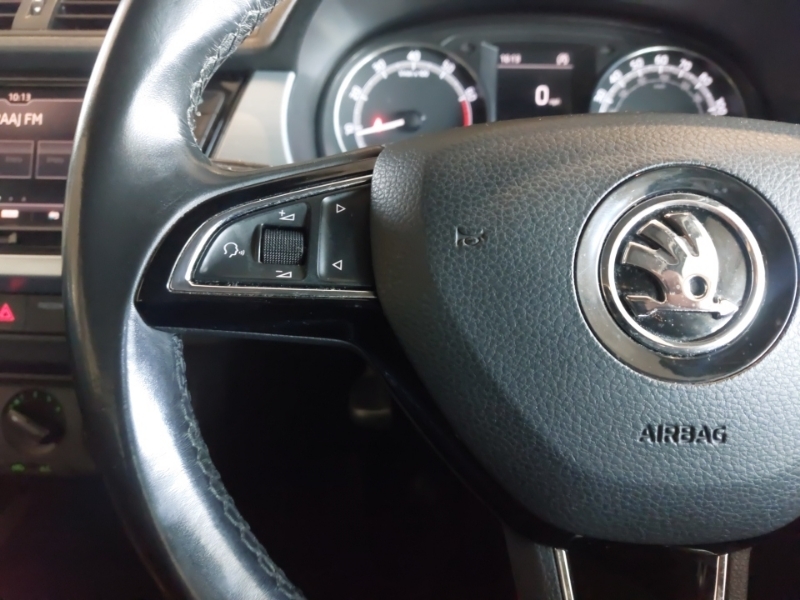 Skoda Fabia 1.0 Mpi Colour Edition Green #10