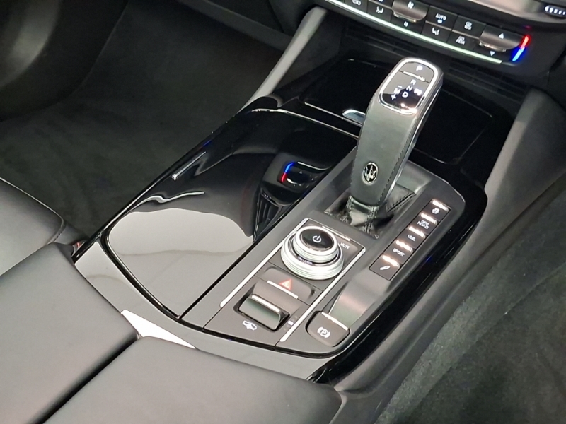 Maserati Levante V6 Gransport #10