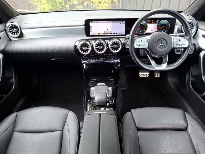 Mercedes-Benz CLA Class Cla 180 Amg Line Premium Plus Tip Black #3