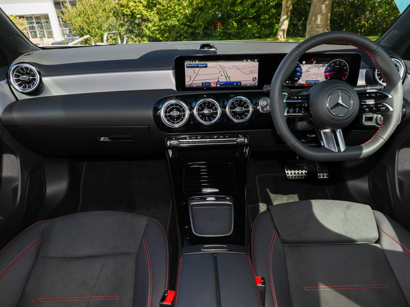 Mercedes-Benz A Class A180 Amg Line Executive 2026 Grey #3