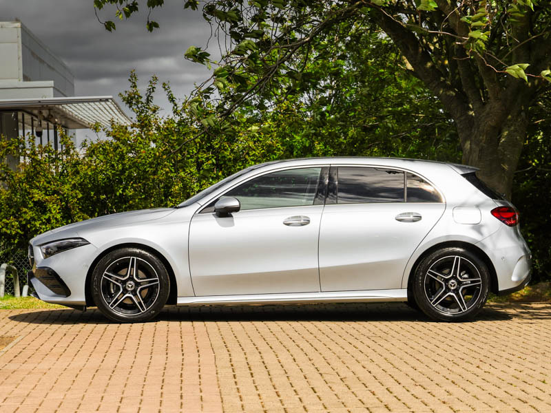 Mercedes-Benz A Class A180 Amg Line Executive 2026 Grey #4