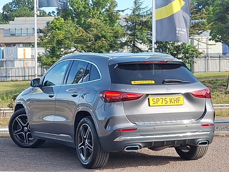 Mercedes-Benz GLA Class Gla 200D Amg Line Executive Grey #2