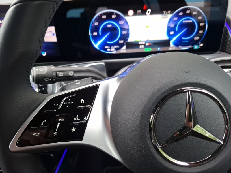 Mercedes-Benz EQB Eqb 250 Blue #12