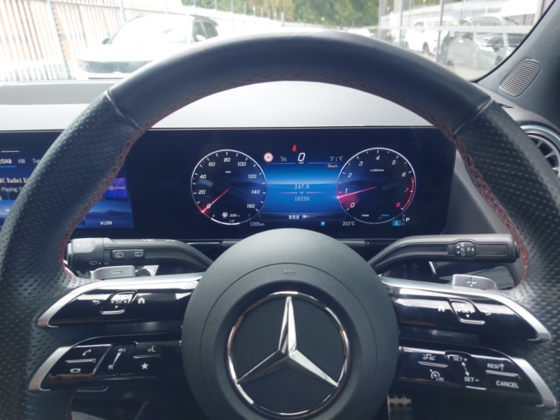 Mercedes-Benz GLA Class Gla 220 D 4Matic Amg Line Premium Black #13