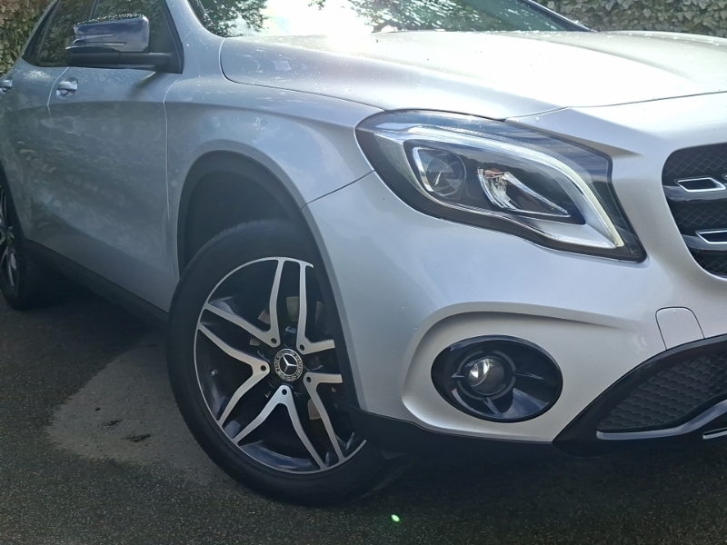 Mercedes-Benz GLA Class Gla 180 Urban Edition White #20