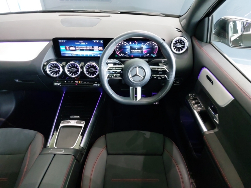Mercedes-Benz GLA Class 250E Amg Line Executive 2026 Silver #8